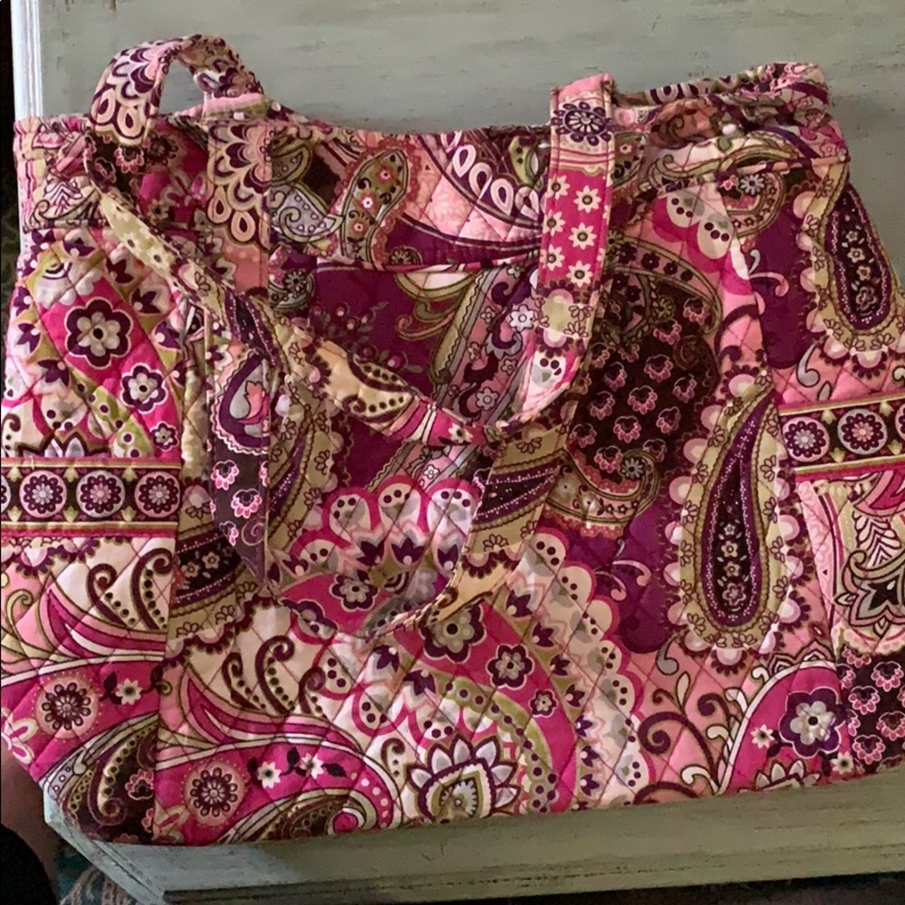 Gentley Used Vera Bradley Purse with side pockets